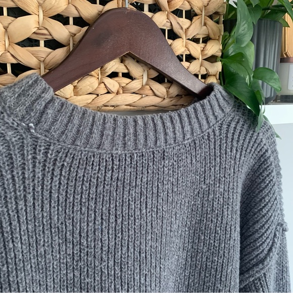 • [SO] Grey Scoop Neck Sweater • - Picture 9 of 12